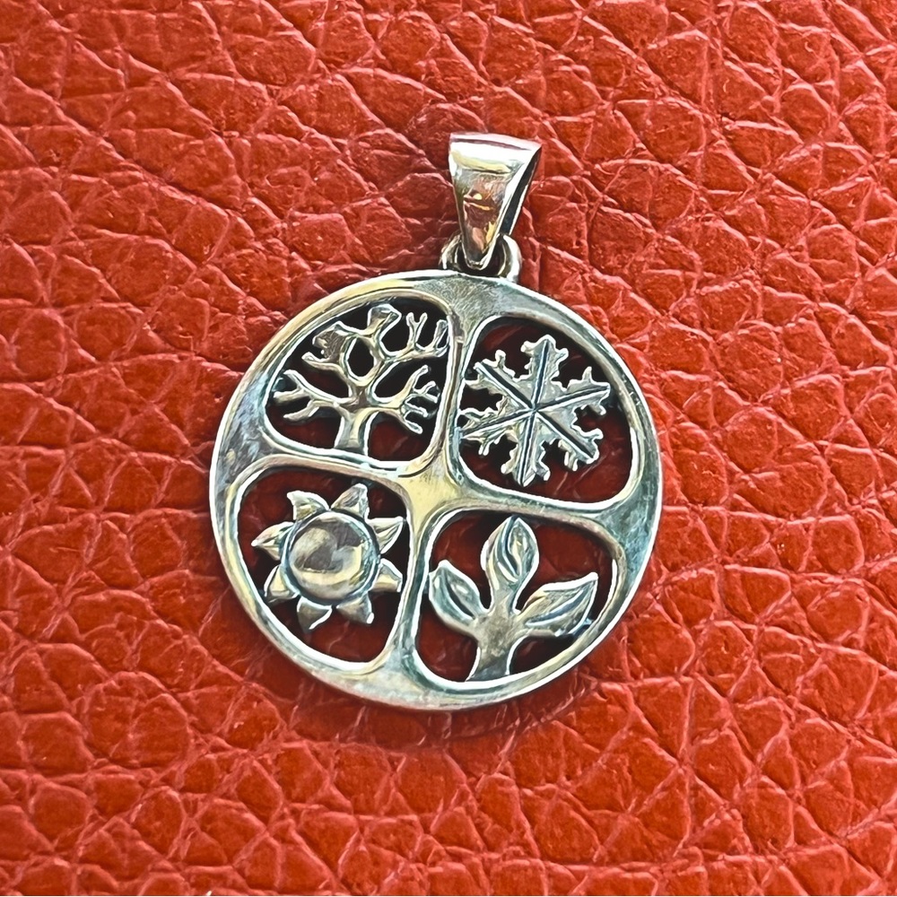 4 seasons pendant James Avery sterling silver New never worn retired design